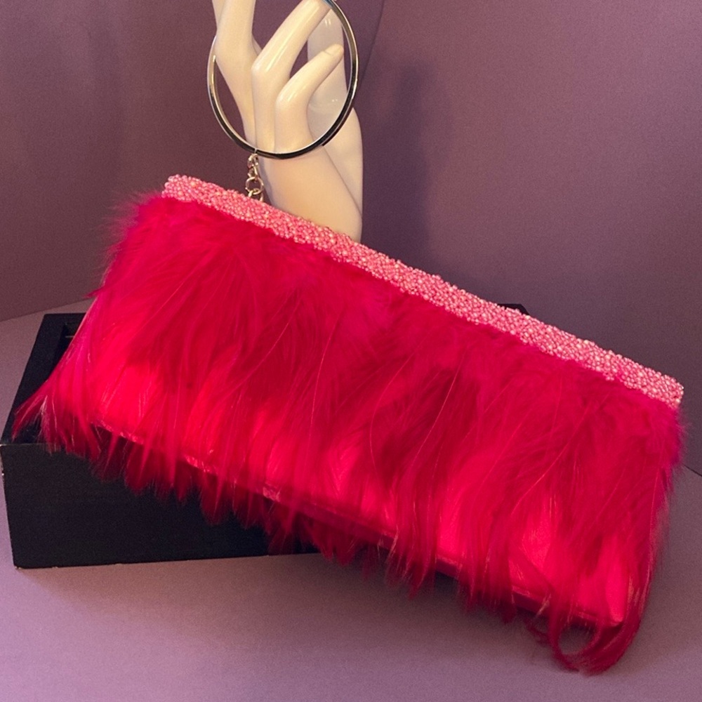Spring Sale🌼 La Regale Barbie HotPink Satin Beaded Feathers Nightclub Clutch
